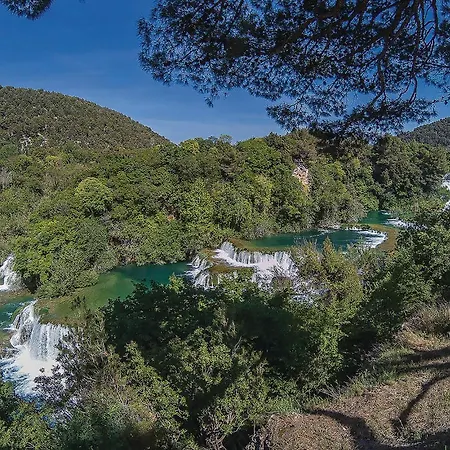 3 Bedroom Gorgeous In Vakantiehuis *