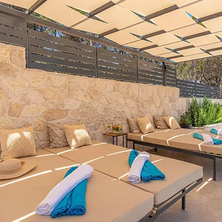 Vakantiehuis 3 Bedroom Gorgeous In *