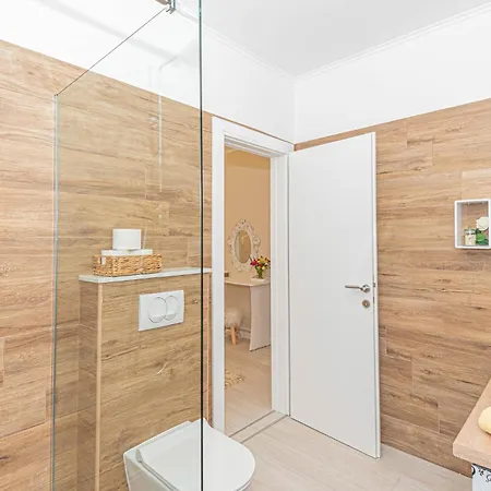 Vakantiehuis 3 Bedroom Gorgeous In