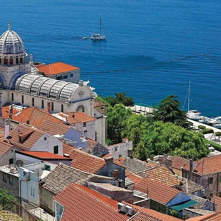 Vakantiehuis 3 Bedroom Gorgeous In *