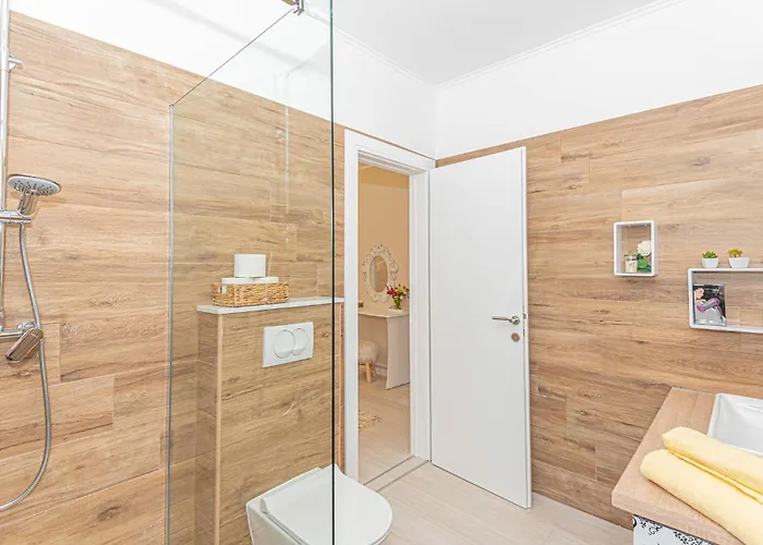 Vikendica 3 Bedroom Gorgeous In